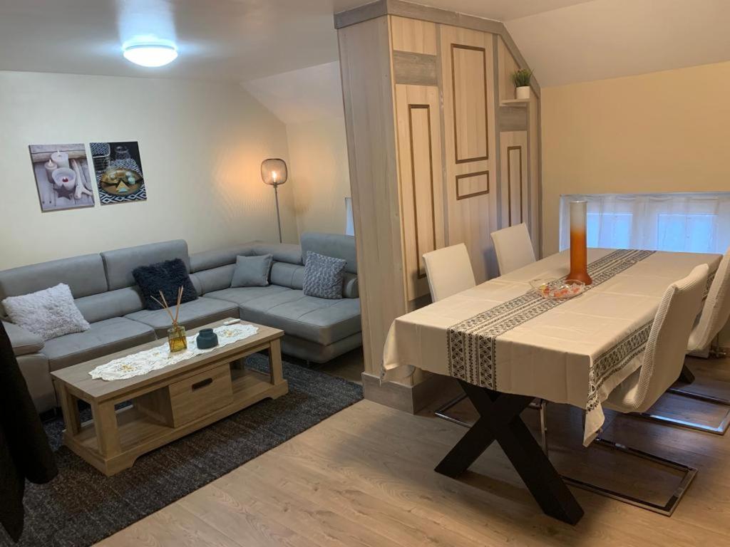 Comme A La Maison Brussels Ngoại thất bức ảnh