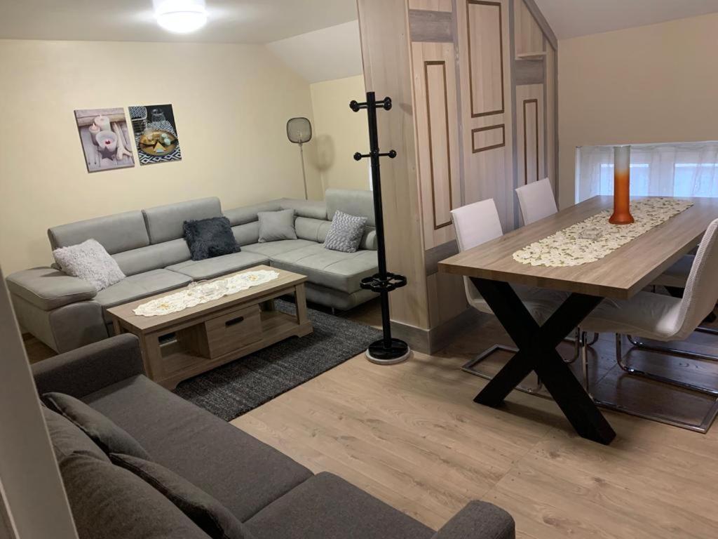 Comme A La Maison Brussels Ngoại thất bức ảnh